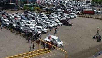 Pelabuhan Merak Diprediksi Kembali Dipadati Penumpang Mulai Malam ini